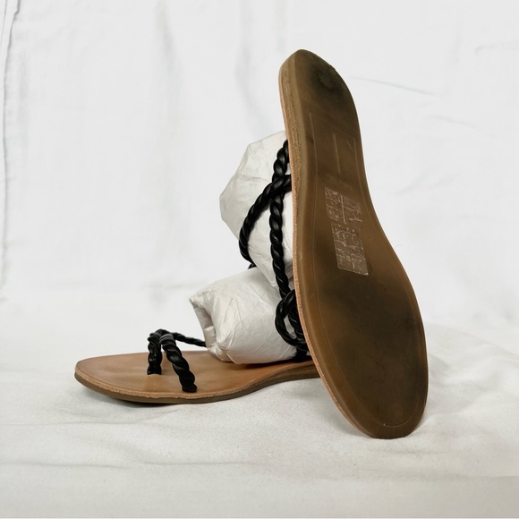 Dolce Vita Dexla Sandals - Picture 7 of 10